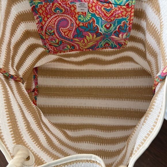 Vera Bradley Beach Tote - Picture 8 of 10